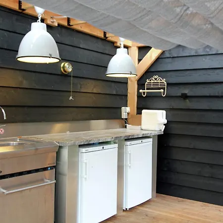 Cozy Holiday Home In Loosdrecht Near Lake Ferienhaus Loosdrecht